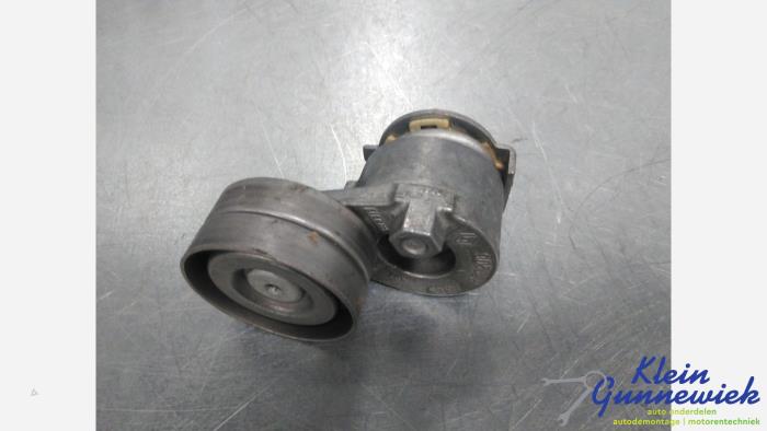 Usados Rodillo tensor correa múltiple Renault Megane Precio € 19,00 Norma de margen ofrecido por Klein Gunnewiek Autodemontage & Motorentechniek