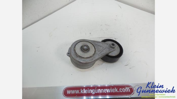 Usados Rodillo tensor correa múltiple Volkswagen Transporter Precio € 20,00 Norma de margen ofrecido por Klein Gunnewiek Autodemontage & Motorentechniek