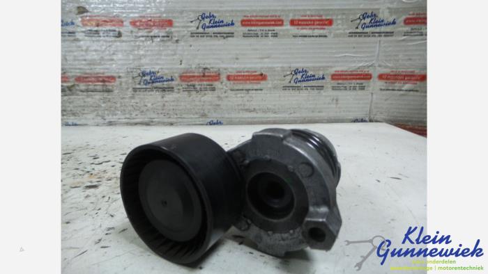 Usados Rodillo tensor correa múltiple Dacia Logan Precio € 27,00 Norma de margen ofrecido por Klein Gunnewiek Autodemontage & Motorentechniek