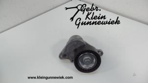 Używane Rolka napinajaca pasa wieloklinowego Renault Master Cena na żądanie oferowane przez Gebr.Klein Gunnewiek Ho.BV