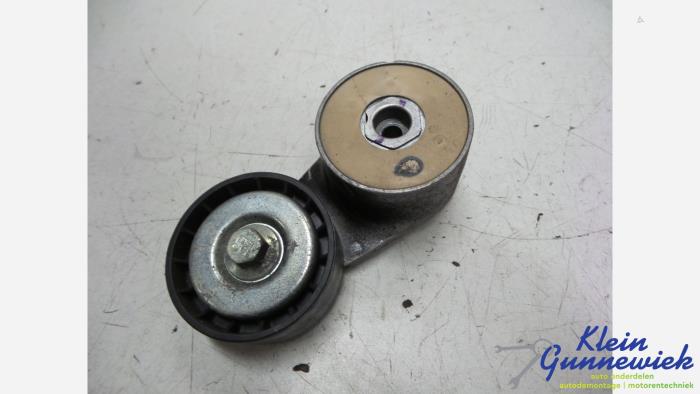 Gebrauchte Spannrolle Multiriemen Ford KA Preis € 19,00 Margenregelung angeboten von Klein Gunnewiek Autodemontage & Motorentechniek