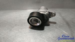 Usagé Rouleau tendeur courroie trapézoïdale multiple Dacia Duster Prix sur demande proposé par Klein Gunnewiek Autodemontage & Motorentechniek