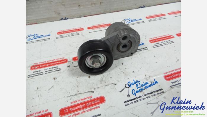 Usados Rodillo tensor correa múltiple Opel Meriva Precio € 19,00 Norma de margen ofrecido por Klein Gunnewiek Autodemontage & Motorentechniek