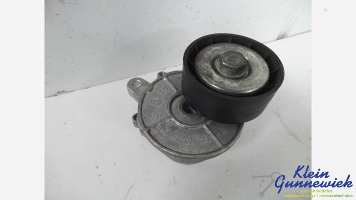 Usados Rodillo tensor correa múltiple Volkswagen Arteon Precio € 15,00 Norma de margen ofrecido por Klein Gunnewiek Autodemontage & Motorentechniek
