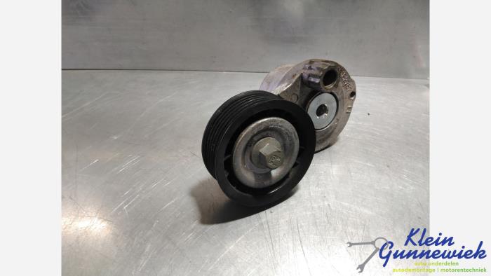 Usados Rodillo tensor correa múltiple Opel Antara Precio € 37,00 Norma de margen ofrecido por Klein Gunnewiek Autodemontage & Motorentechniek