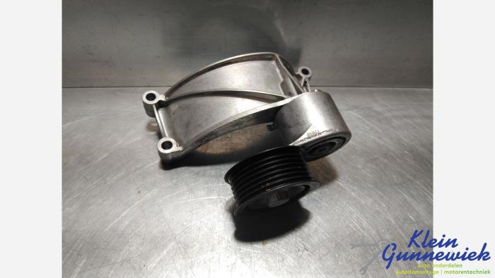 Usados Rodillo tensor correa múltiple Audi S4 Precio € 29,00 Norma de margen ofrecido por Klein Gunnewiek Autodemontage & Motorentechniek