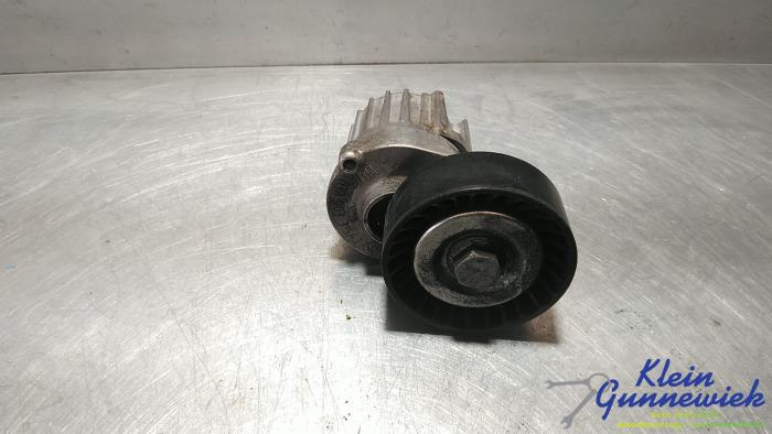 Usados Rodillo tensor correa múltiple Volkswagen Golf Precio € 18,00 Norma de margen ofrecido por Klein Gunnewiek Autodemontage & Motorentechniek