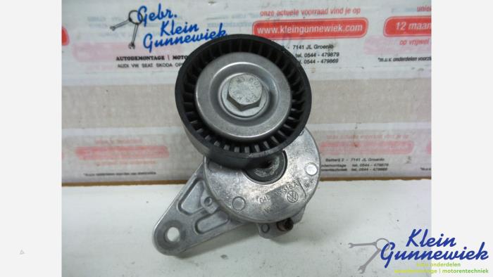 Usados Rodillo tensor correa múltiple Volkswagen Golf Precio € 15,00 Norma de margen ofrecido por Klein Gunnewiek Autodemontage & Motorentechniek