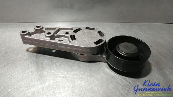 Usados Rodillo tensor correa múltiple Audi A4 Precio € 27,00 Norma de margen ofrecido por Klein Gunnewiek Autodemontage & Motorentechniek
