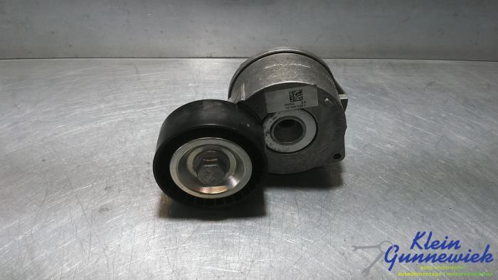 Usados Rodillo tensor correa múltiple Ford Focus Precio € 20,00 Norma de margen ofrecido por Klein Gunnewiek Autodemontage & Motorentechniek