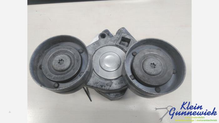Usados Rodillo tensor correa múltiple Ford Transit Precio € 24,00 Norma de margen ofrecido por Klein Gunnewiek Autodemontage & Motorentechniek