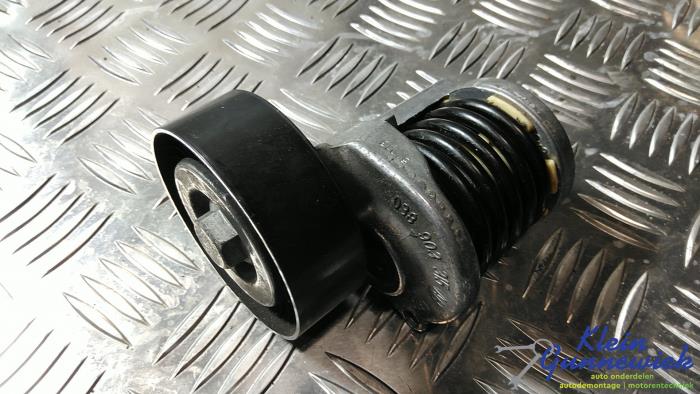 Gebrauchte Spannrolle Multiriemen Volkswagen Polo Preis € 18,00 Margenregelung angeboten von Klein Gunnewiek Autodemontage & Motorentechniek
