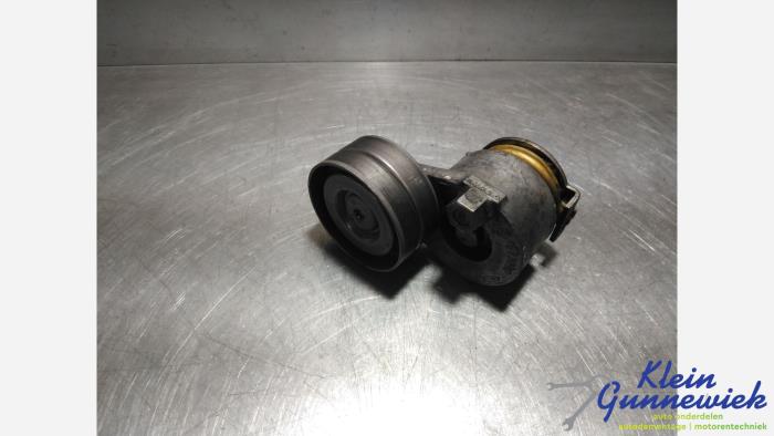 Usados Rodillo tensor correa múltiple Renault Megane Precio € 29,00 Norma de margen ofrecido por Klein Gunnewiek Autodemontage & Motorentechniek