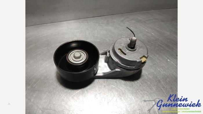 Nuevos Rodillo tensor correa múltiple Opel Astra Precio de solicitud ofrecido por Klein Gunnewiek Autodemontage & Motorentechniek