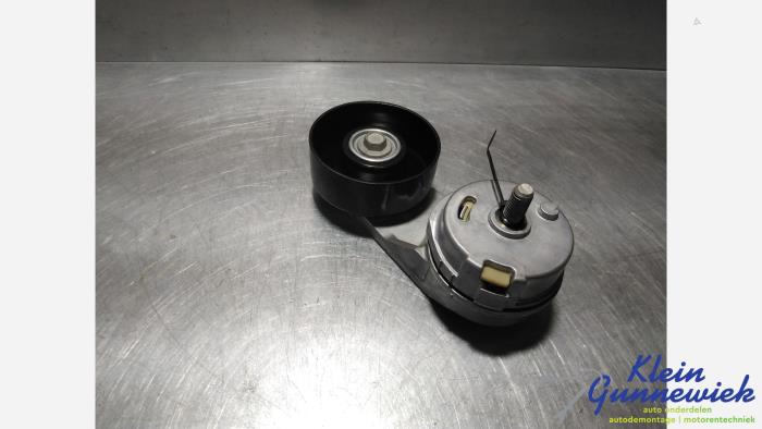 Nuevos Rodillo tensor correa múltiple Opel Astra Precio de solicitud ofrecido por Klein Gunnewiek Autodemontage & Motorentechniek