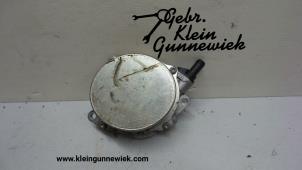 Used Vacuum pump (diesel) Volkswagen Touareg Price on request offered by Gebr.Klein Gunnewiek Ho.BV