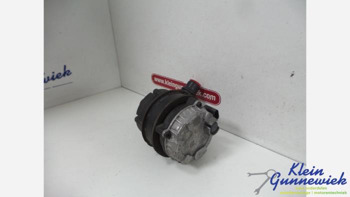 Begagnade Vattenpump BMW 3-Serie Pris € 75,00 Marginaltabell erbjuds av Klein Gunnewiek Autodemontage & Motorentechniek