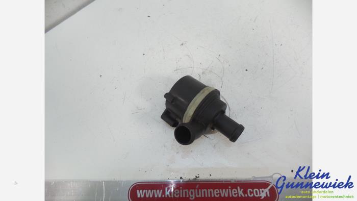 Begagnade Vattenpump Opel Insignia Pris € 18,00 Marginaltabell erbjuds av Klein Gunnewiek Autodemontage & Motorentechniek