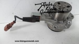 Used Water pump Volkswagen Tiguan Price € 90,00 Margin scheme offered by Gebr.Klein Gunnewiek Ho.BV