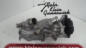 Usados Bomba de agua Volkswagen Passat Precio € 80,00 Norma de margen ofrecido por Gebr.Klein Gunnewiek Ho.BV