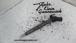 Used Injector (diesel) Volkswagen Touareg Price € 160,00 Margin scheme offered by Gebr.Klein Gunnewiek Ho.BV