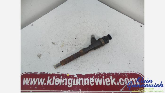 Usagé Injecteurs Mercedes Citan Prix € 26,00 Règlement à la marge proposé par Klein Gunnewiek Autodemontage & Motorentechniek