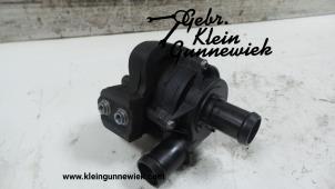 Usados Bomba de agua Volkswagen Golf Precio € 75,00 Norma de margen ofrecido por Gebr.Klein Gunnewiek Ho.BV