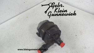 Usados Bomba de agua BMW 3-Serie Precio € 75,00 Norma de margen ofrecido por Gebr.Klein Gunnewiek Ho.BV