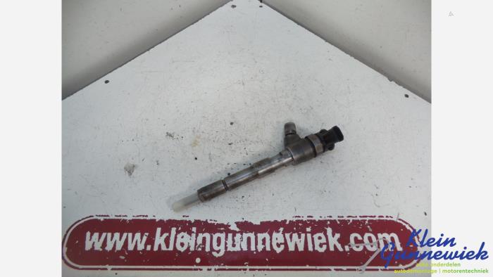 Usagé Injecteurs Mercedes Citan Prix € 26,00 Règlement à la marge proposé par Klein Gunnewiek Autodemontage & Motorentechniek