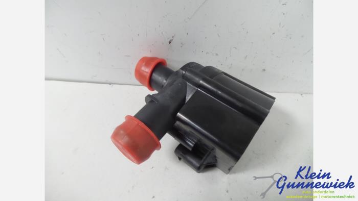 Begagnade Vattenpump Audi A5 Pris € 15,00 Marginaltabell erbjuds av Klein Gunnewiek Autodemontage & Motorentechniek
