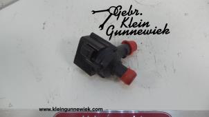 Usagé Pompe à eau Audi A8 Prix € 25,00 Règlement à la marge proposé par Gebr.Klein Gunnewiek Ho.BV