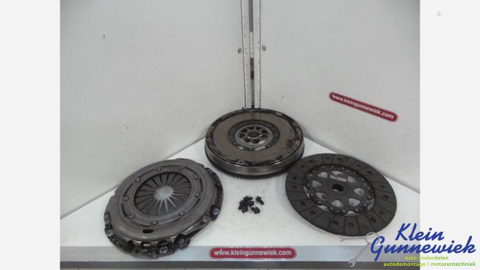 Begagnade Svänghjul Ford Focus Pris € 149,00 Marginaltabell erbjuds av Klein Gunnewiek Autodemontage & Motorentechniek