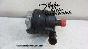 Used Water pump Volkswagen Tiguan Price € 35,00 Margin scheme offered by Gebr.Klein Gunnewiek Ho.BV