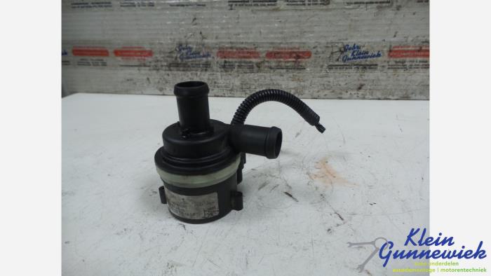 Begagnade Vattenpump Opel Antara Pris € 27,00 Marginaltabell erbjuds av Klein Gunnewiek Autodemontage & Motorentechniek