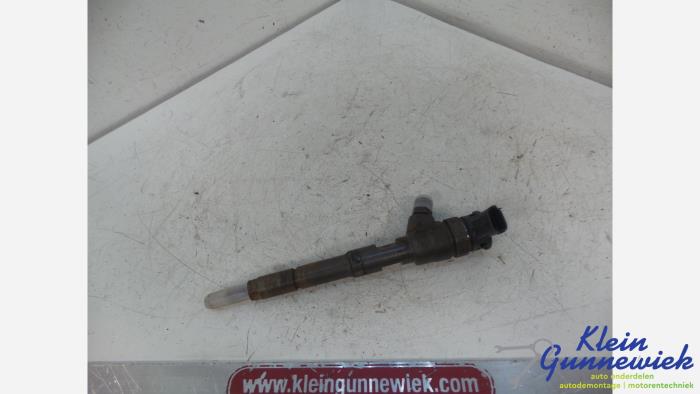 Usagé Injecteurs Mercedes Citan Prix € 26,00 Règlement à la marge proposé par Klein Gunnewiek Autodemontage & Motorentechniek