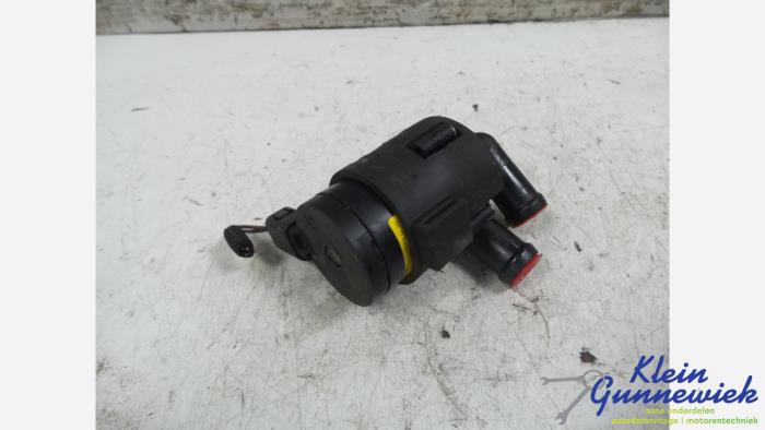 Begagnade Vattenpump Volkswagen Transporter Pris € 26,00 Marginaltabell erbjuds av Klein Gunnewiek Autodemontage & Motorentechniek