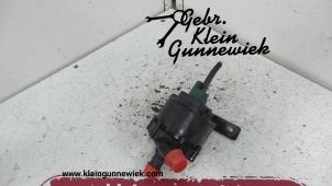 Used Water pump Renault Kangoo Price on request offered by Gebr.Klein Gunnewiek Ho.BV