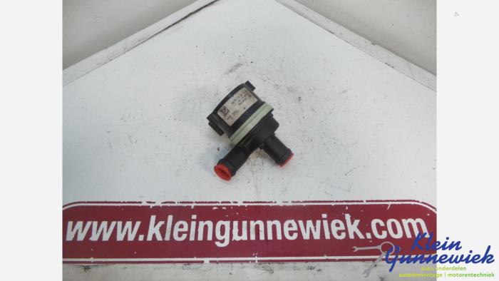 Begagnade Vattenpump Opel Corsa Pris € 22,00 Marginaltabell erbjuds av Klein Gunnewiek Autodemontage & Motorentechniek