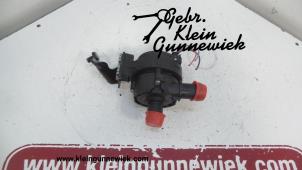 Usados Bomba de agua Volkswagen Golf Precio € 100,00 Norma de margen ofrecido por Gebr.Klein Gunnewiek Ho.BV