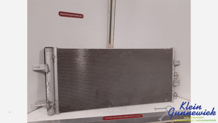 Usagé Condenseur de climatisation BMW 2-Série Prix € 59,00 Règlement à la marge proposé par Klein Gunnewiek Autodemontage & Motorentechniek