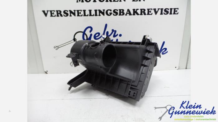 Begagnade Luftfilterhus Lexus RX 300 Pris € 46,00 Marginaltabell erbjuds av Klein Gunnewiek Autodemontage & Motorentechniek