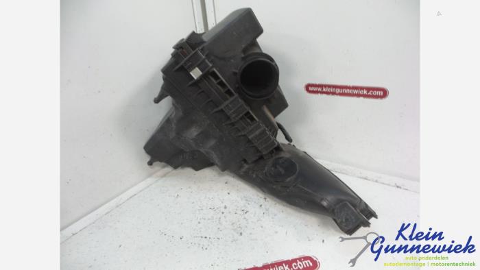 Begagnade Luftfilterhus Ford Mondeo Pris € 57,00 Marginaltabell erbjuds av Klein Gunnewiek Autodemontage & Motorentechniek