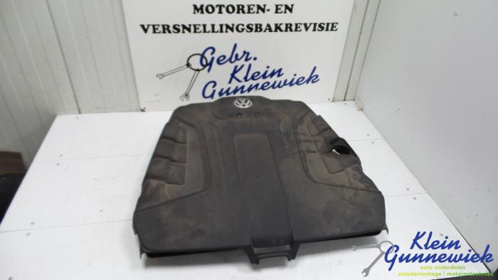 Begagnade Luftfilterhus Volkswagen Touareg Pris € 113,00 Marginaltabell erbjuds av Klein Gunnewiek Autodemontage & Motorentechniek