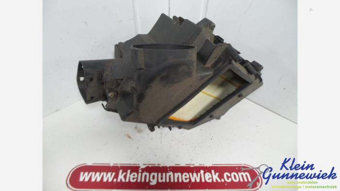 Begagnade Luftfilterhus Volvo XC90 Pris € 35,00 Marginaltabell erbjuds av Klein Gunnewiek Autodemontage & Motorentechniek