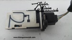 Used Airflow meter Opel Vivaro Price € 50,00 Margin scheme offered by Gebr.Klein Gunnewiek Ho.BV