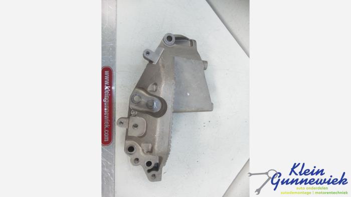 New Engine mount Renault Master Price € 54,45 Inclusive VAT offered by Klein Gunnewiek Autodemontage & Motorentechniek