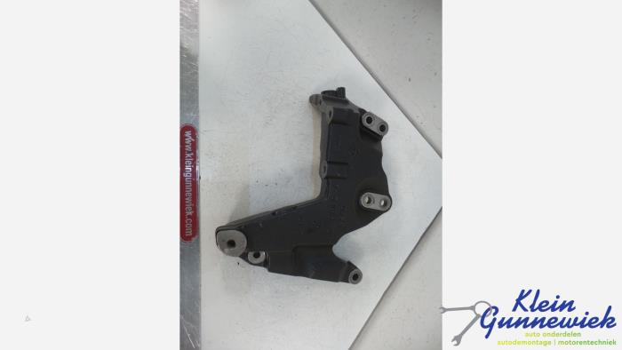 New Engine mount Renault Captur Price € 54,45 Inclusive VAT offered by Klein Gunnewiek Autodemontage & Motorentechniek