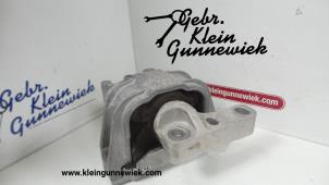 Używane Wspornik silnika Volkswagen Jetta Cena na żądanie oferowane przez Gebr.Klein Gunnewiek Ho.BV