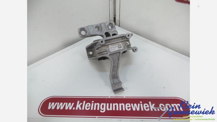 Usagé Support moteur Volkswagen Golf Sportsvan Prix € 24,00 Règlement à la marge proposé par Klein Gunnewiek Autodemontage & Motorentechniek