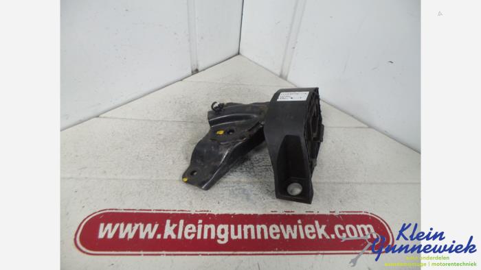 Used Engine mount Dacia Dokker Price € 22,50 Margin scheme offered by Klein Gunnewiek Autodemontage & Motorentechniek